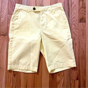 Brooks Brothers Bermuda Yellow Chino Shorts Flat Mens Size 30, 11" inseam